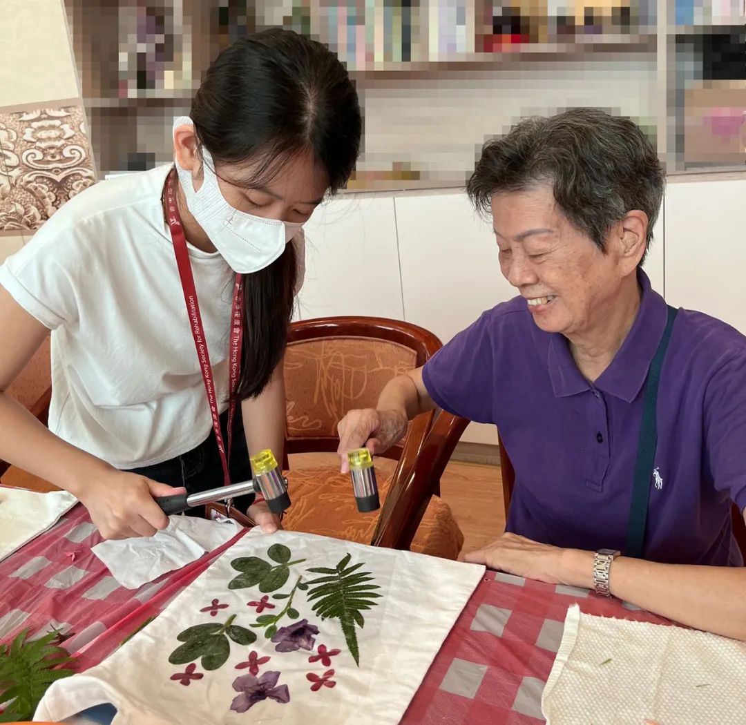 「拓染DIY帆布包，留住一切美好」颐康院园艺治疗小组活动