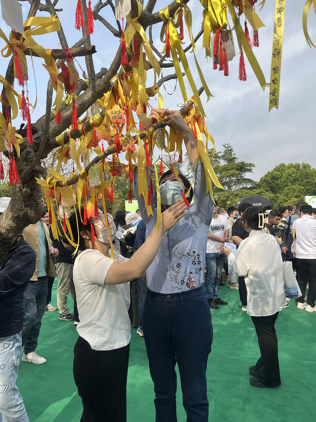 繁花长伴，思念常在